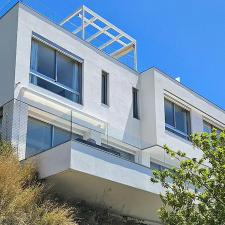 Modern Townhouse In Oceana Gardens Cancelada Holiday home *