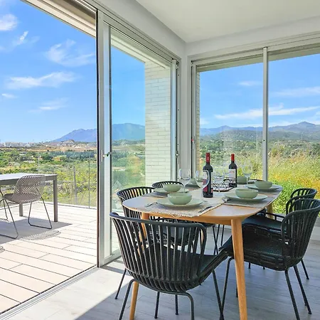 Modern Townhouse In Oceana Gardens Cancelada Holiday home *